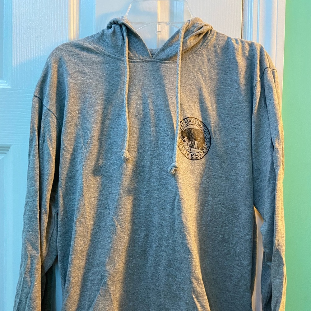 SANJEEN graphic gatlinburg,TN hooded long sleeved top